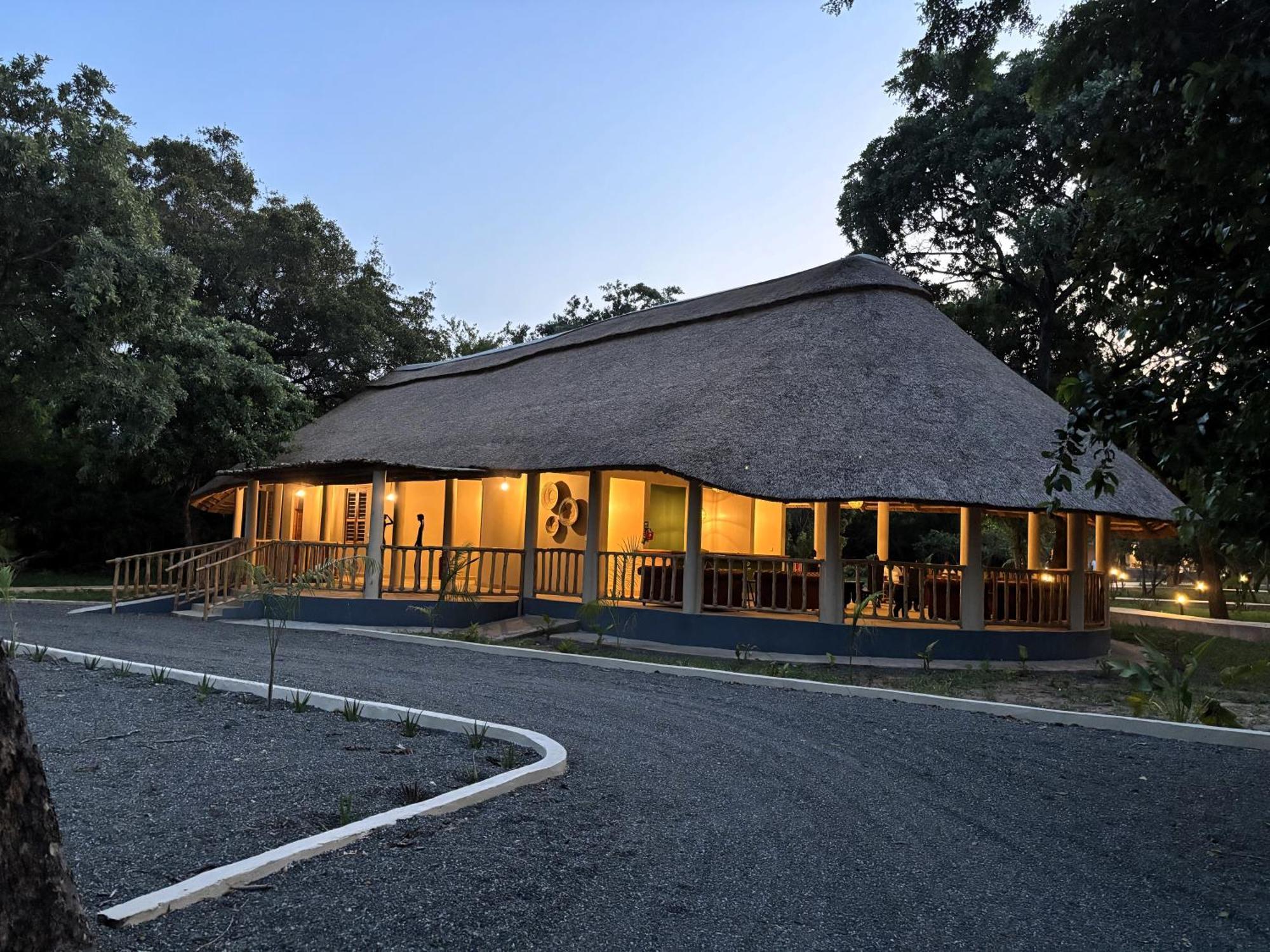 Villa Africa Safari Nyerere Kwangwazi Esterno foto